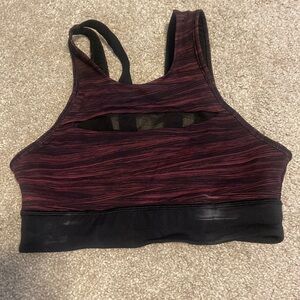 Lululemon sports bra